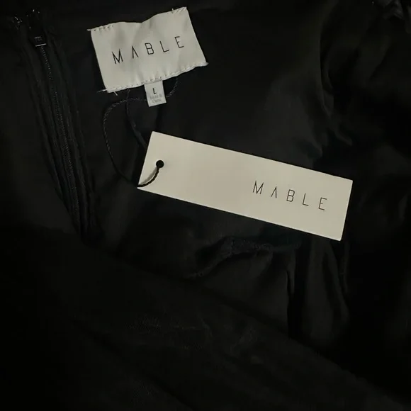 MABLE Elegant Black Dress - Picture 8 of 9